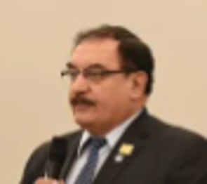 Capitán y Licenciado Óscar Platero